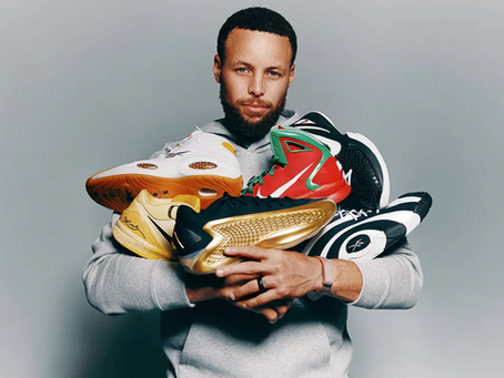 Steph Curry signing with Li-Ning