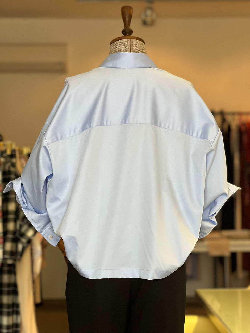 Küçük resim: Nikki Gömlek