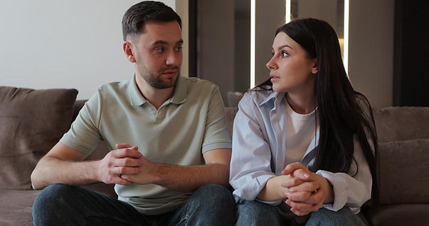Couple en distance émotionnelle dans la relation à Rennes