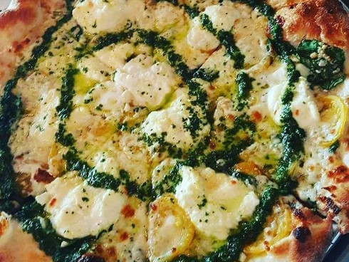 pizza-min.jpeg
