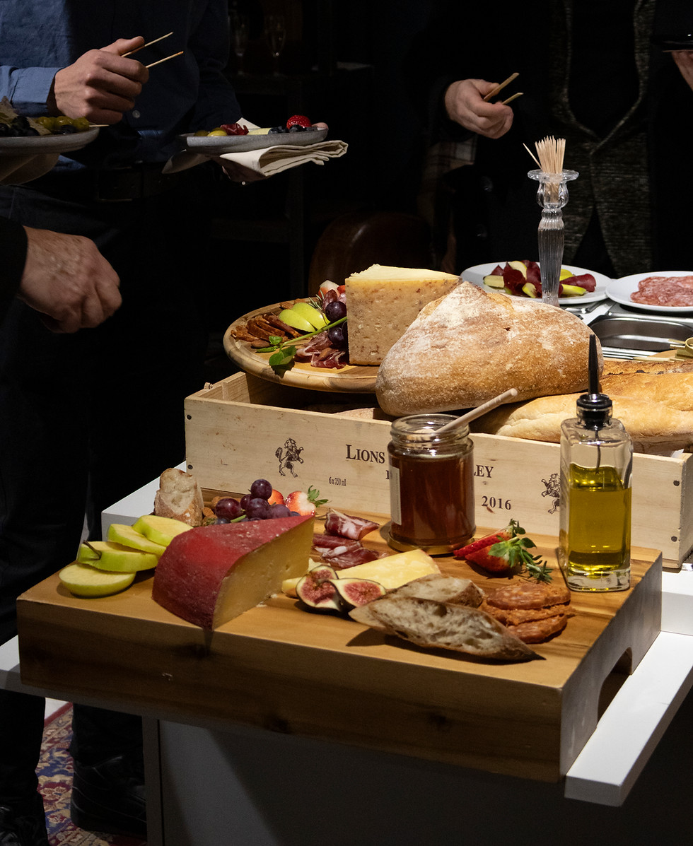 Elegant table.JPG
