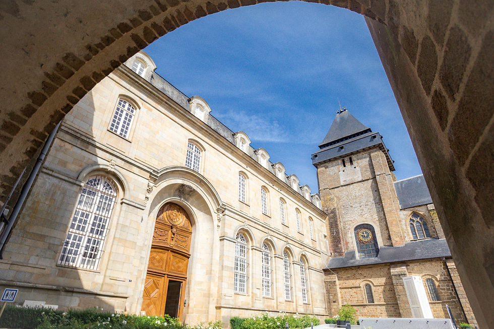 Façade est de l’abbaye mauriste