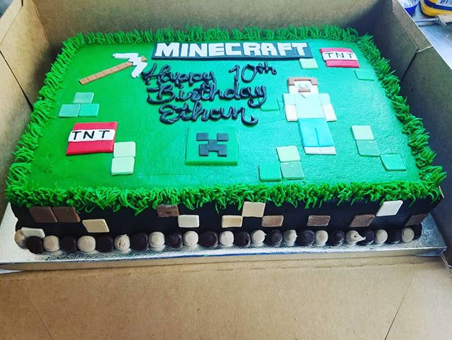 #minecraft #birthday #buttercream #cake #cakeart #customcakes #naegelinsbakery1868 #naegelinsbakery