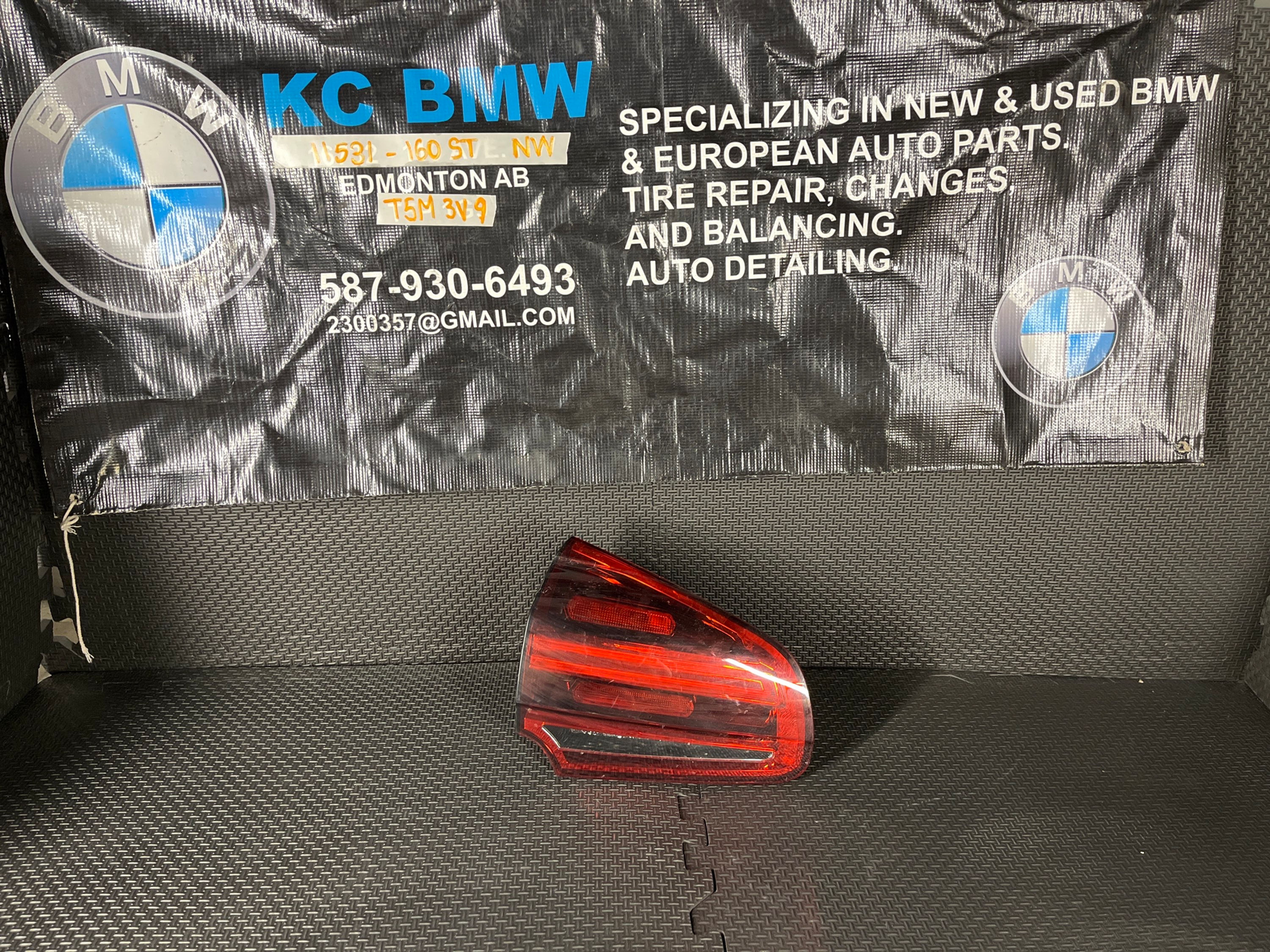 OEM 2015-2018 Porsche Cayenne, LH driver side inner tail light lamp~ 90053375230