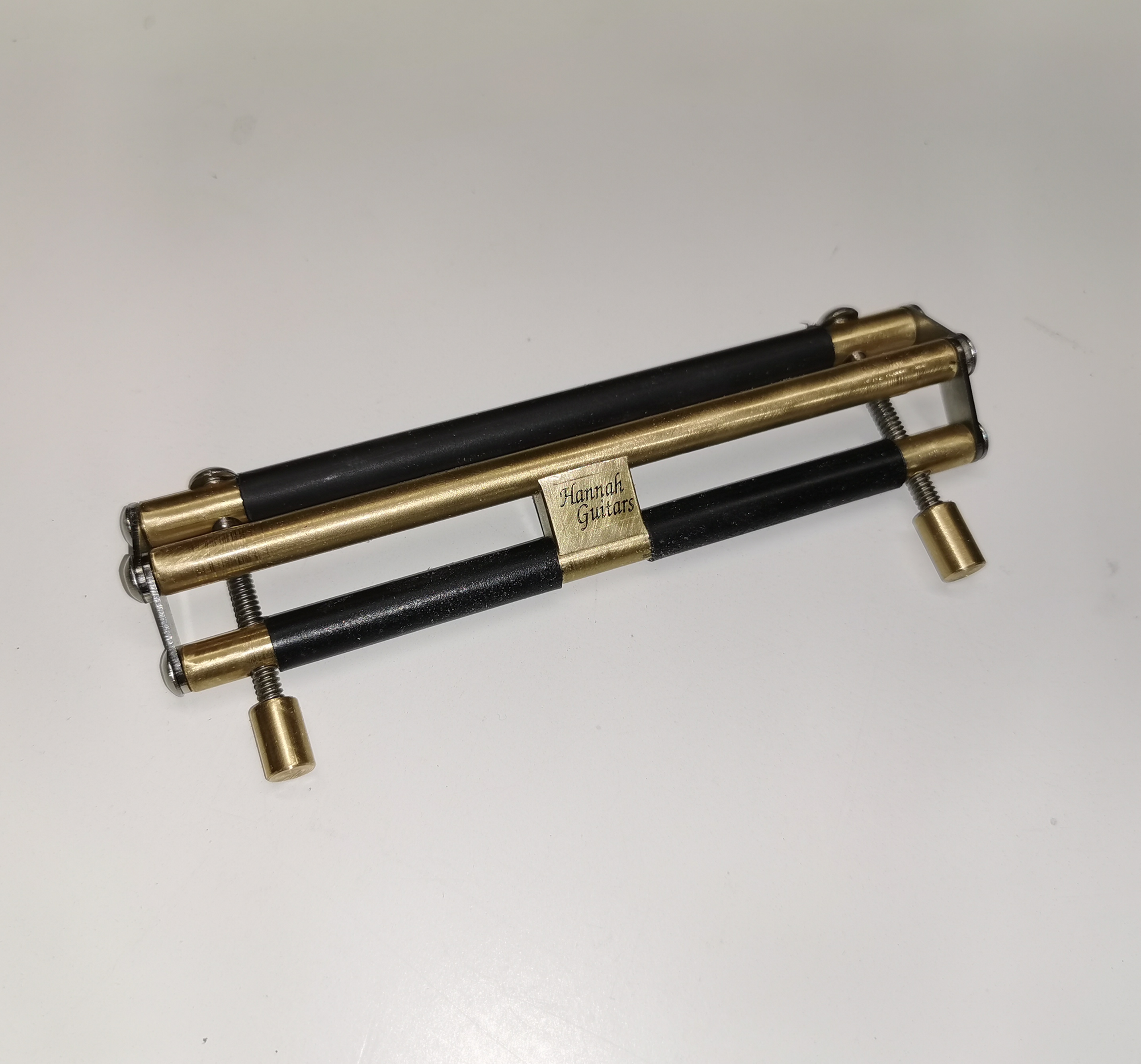 The Strut - 8 String Lapsteel, Dobro Capo.