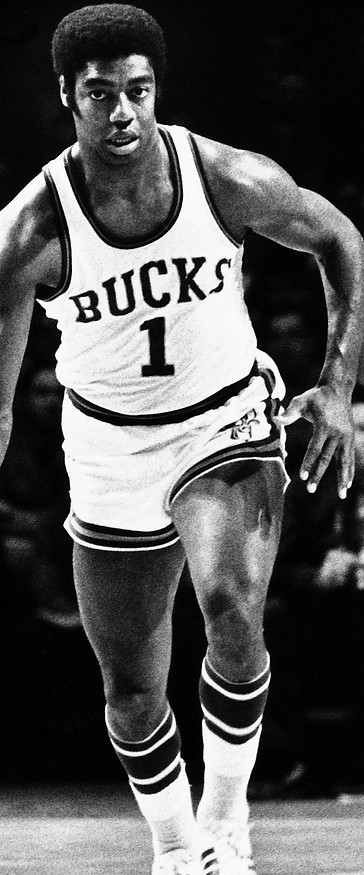 oscar robertson.jpeg