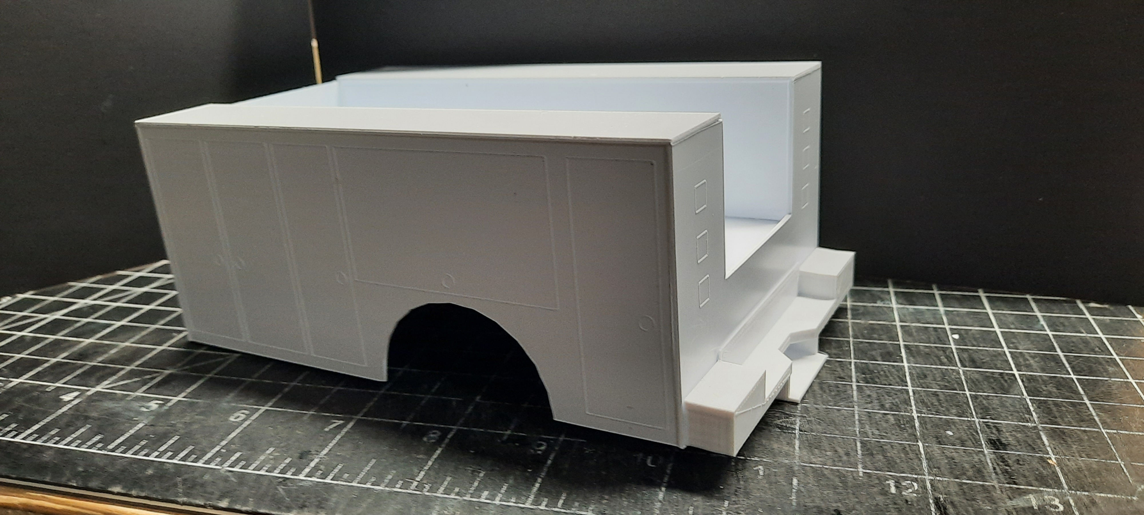 Semii UT #4 Body 1/25 scale 1/24 KIT