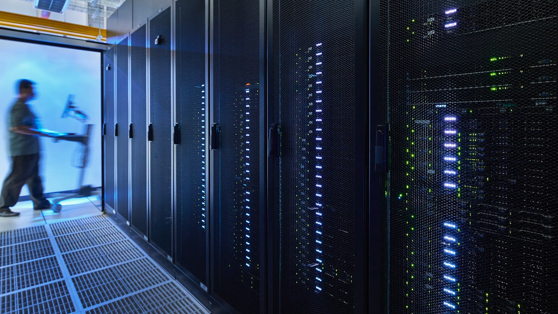 Global & Country - Colocation - Full Bleed Card - 1920 x 1080px.webp