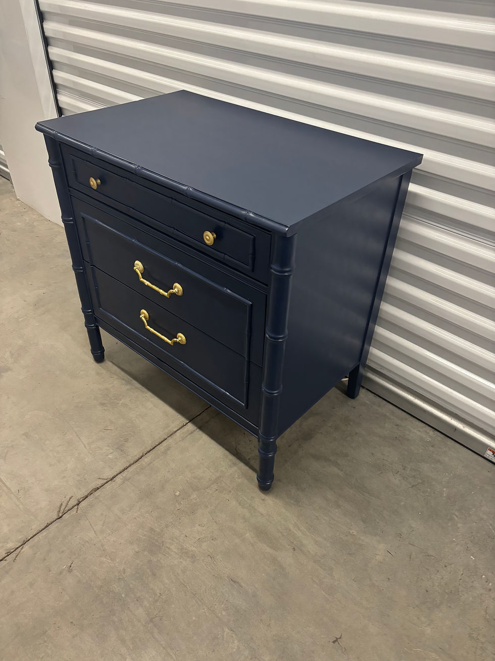 Thumbnail: Late 20th Century Two-Piece Coastal Style Chest/Hutch by Thomasville