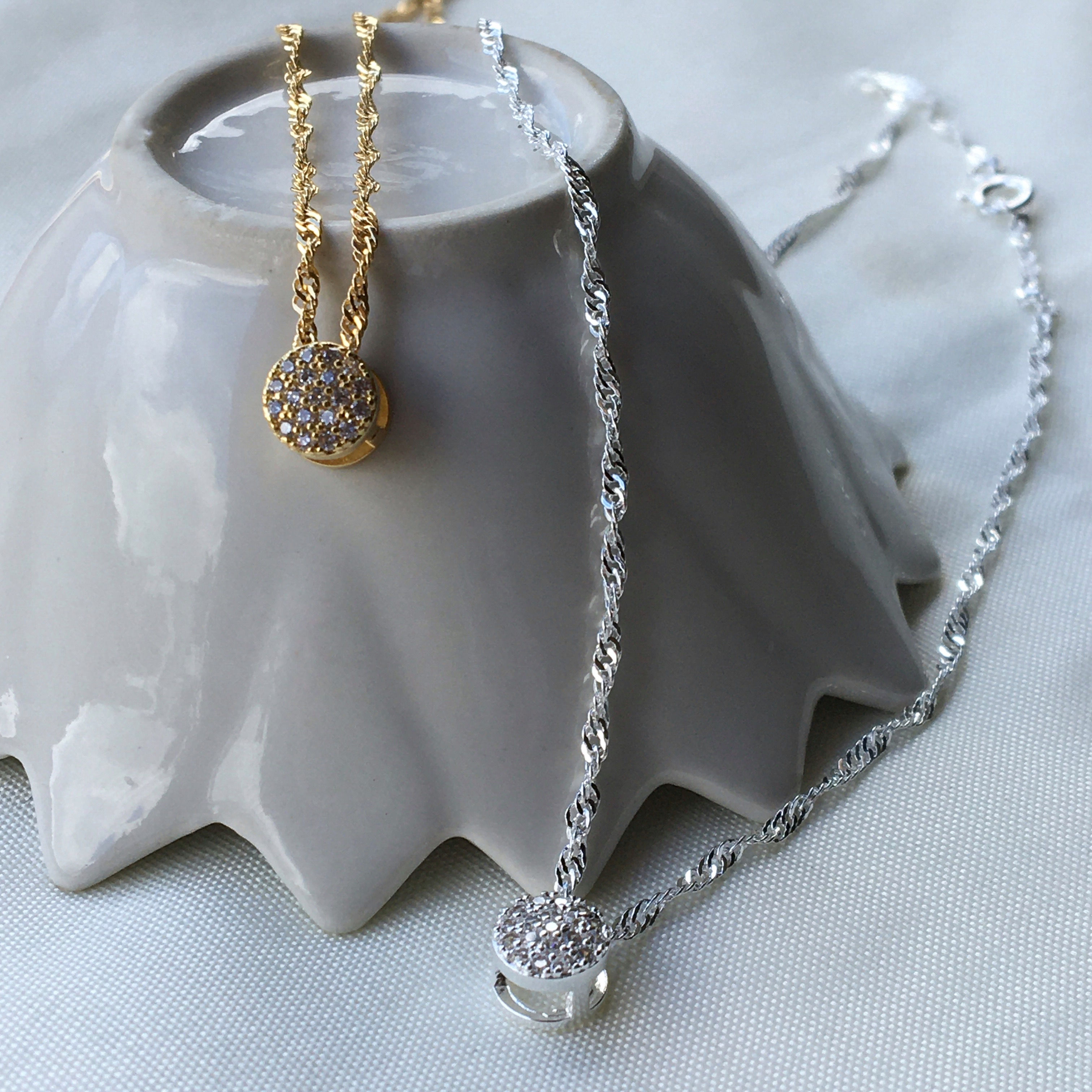 Colar Ponto de Luz em Zirconias