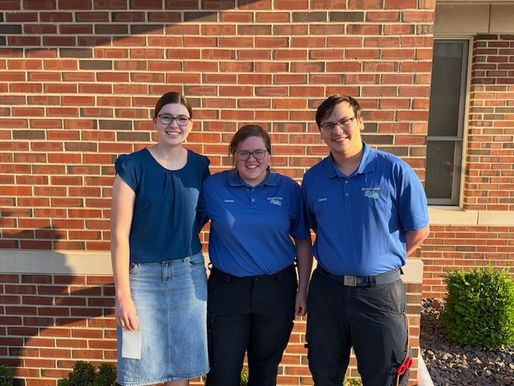 Munz scholarships presented