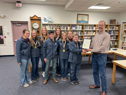 School board recognizes FFA
