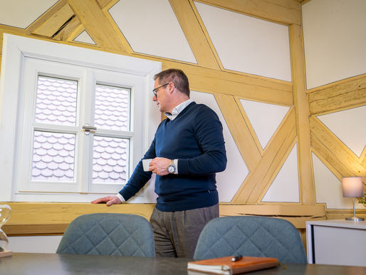 Den Markt beobachten.