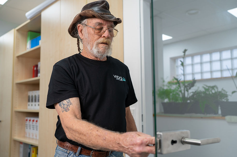 2025_11_24-VIDIZ Shooting Website - Kunstwerk Media-276.jpg