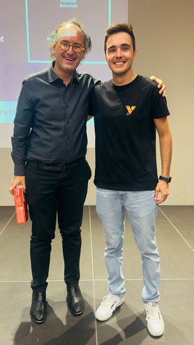 Thomas Marth von Youth Info und Ulrich Seitz vom DZE