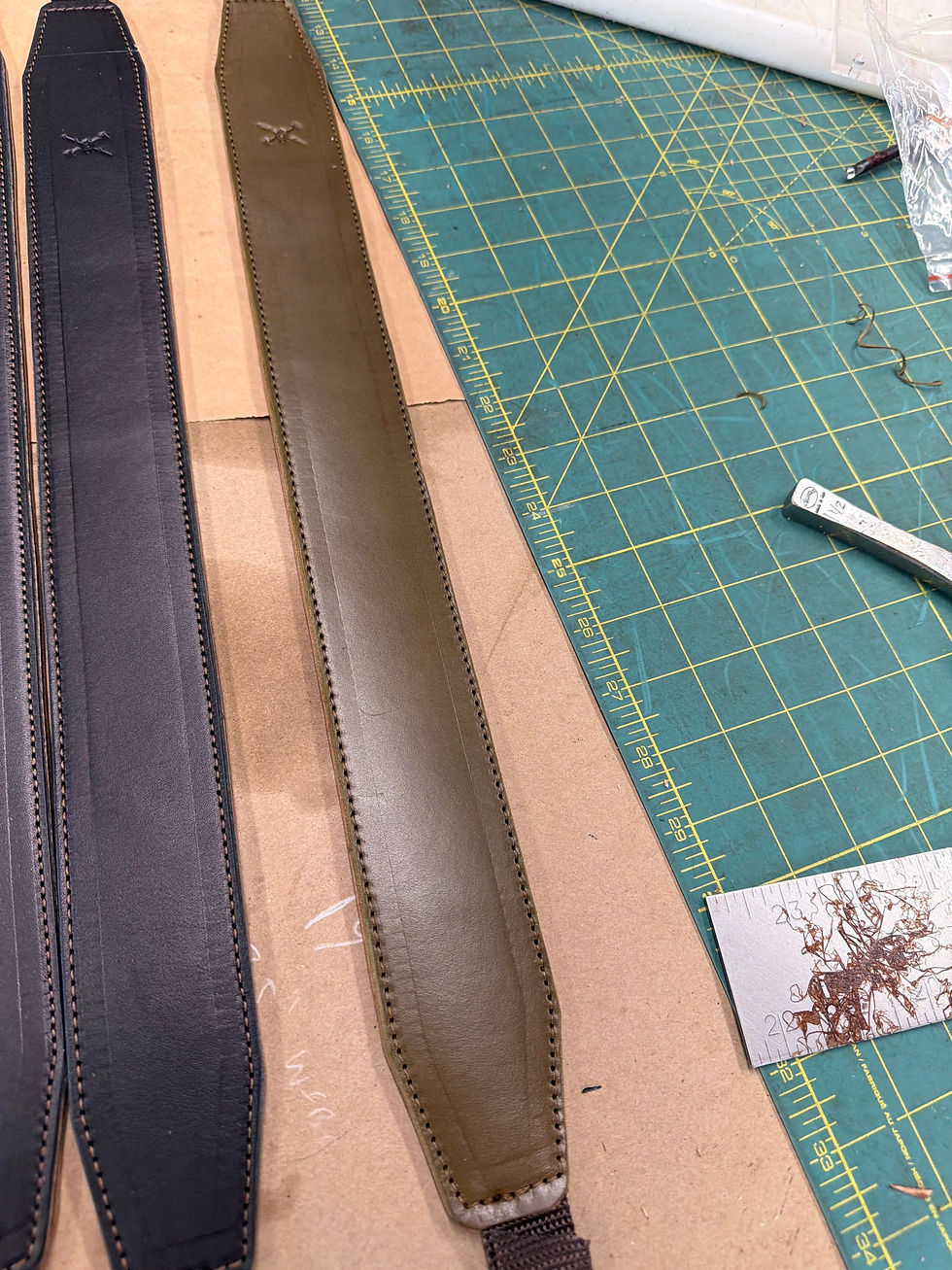 Thumbnail: Modern Leather Hunter- Rifle sling