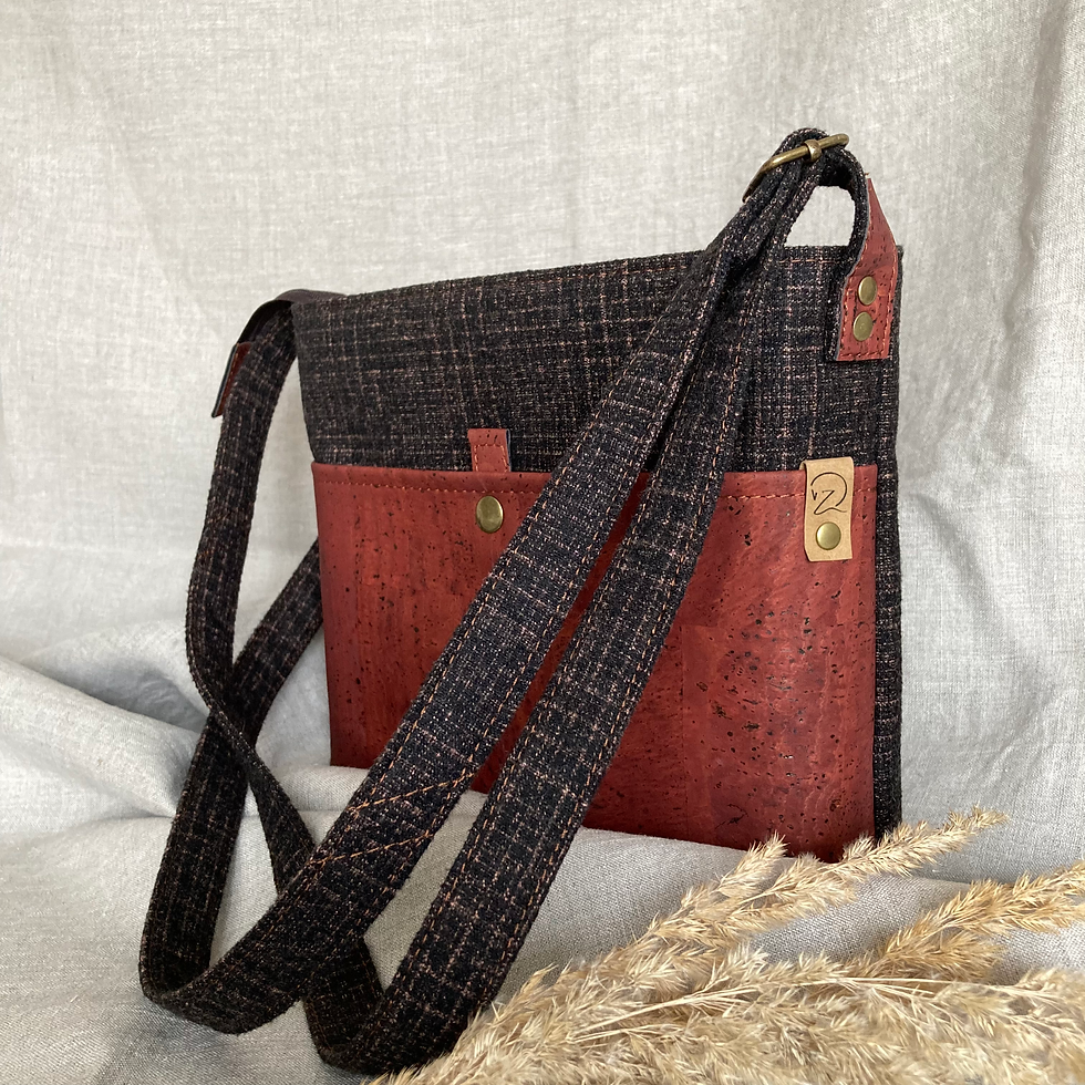Miniatura: Kabelka, Kabelka přes rameno, crossbody, hand made, ruční práce, udržitelnost, upcyklace, eko, korek, dámská kabelka