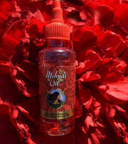 Mera Mendhi Red Leaf