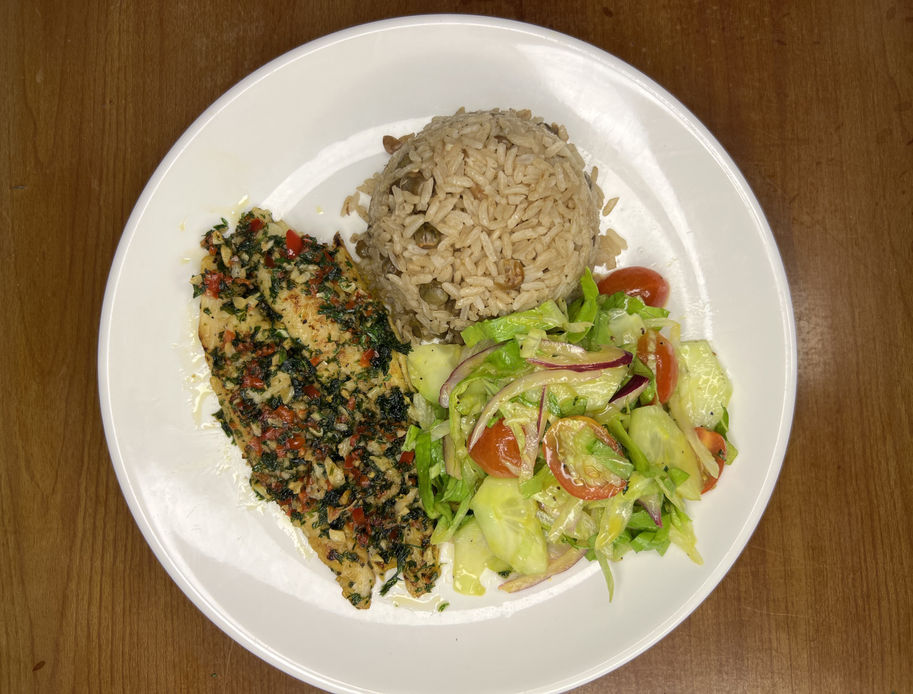 Filete de Pescado al Ajillo / Fish Fillet in Garlic Sauce