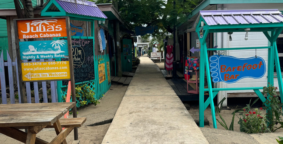 Sign to Barfoot Bar, my favorite bar in Placencia
