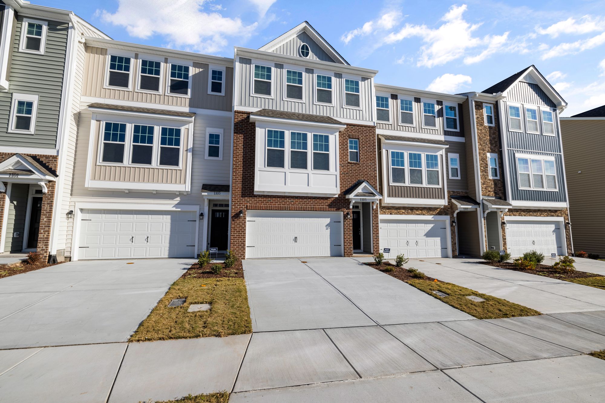 Your next move in Natomas deserves a clear plan. Work with Daniel Smallie to focus your home search, prepare your property for sale, or bring both transactions together around your goals.