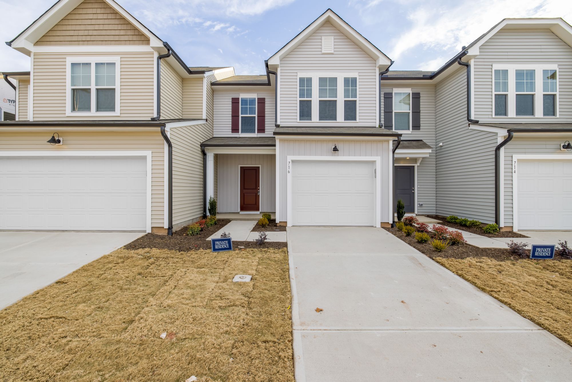 Your next move in West Sacramento deserves a clear plan. Work with Daniel Smallie to focus your home search, prepare your property for sale, or bring both transactions together around your goals.
