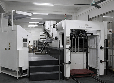 AUTOMATIC HOT FOIL EMBOSSING.png