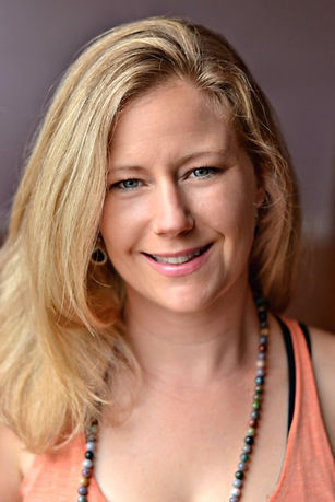 Jen Daniels Bio Pic.jpeg