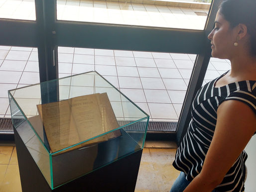 Livros raros e antigos estarão expostos pela primeira vez na Biblioteca Dr. Isaías Paim