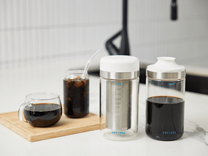 Shelbrew cold brew system lifestyle image coffee served hot and cold