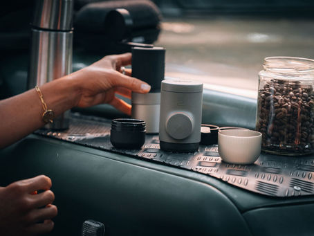 Wacaco Minipresso GR2 and Exagrind ready for making coffee.