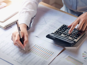 Charting Financial Stability: The Essential Guide to Cash Flow Forecasting for SMBs