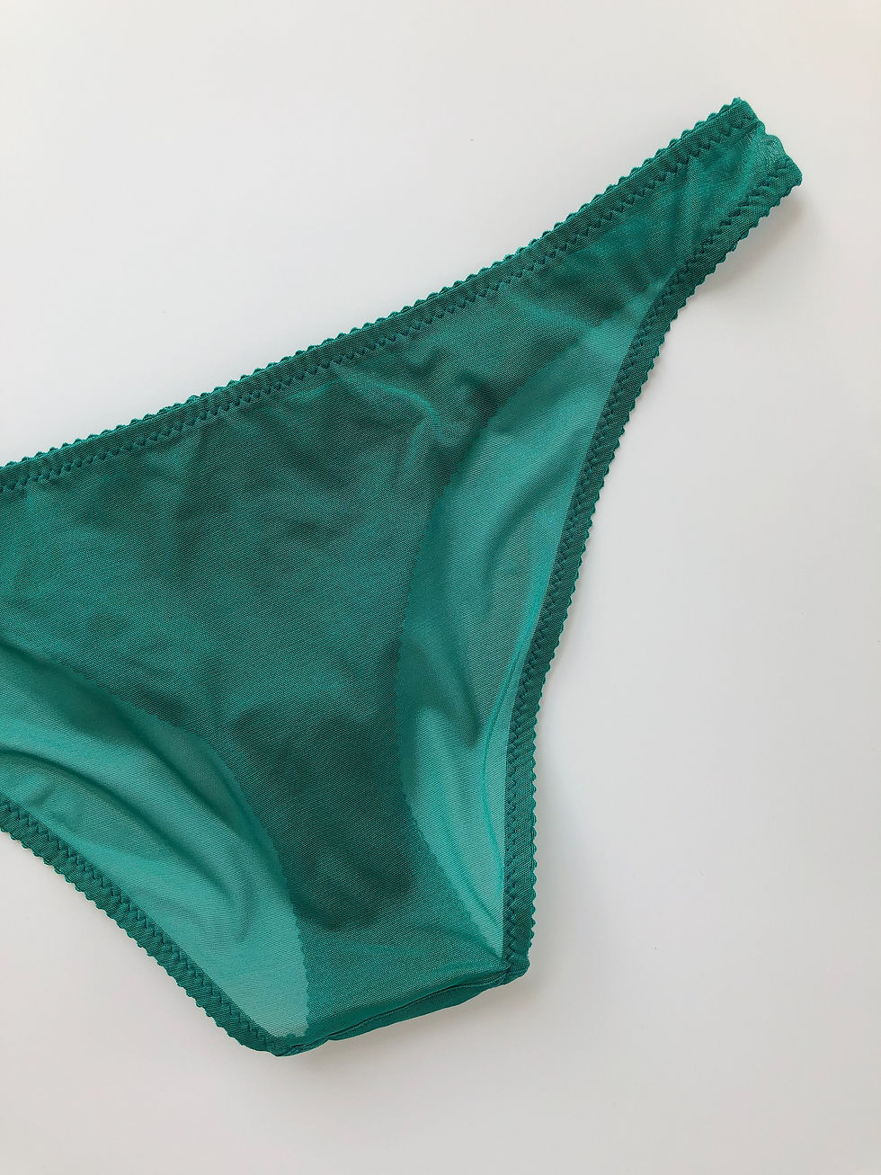 Thumbnail: Basic emerald brief