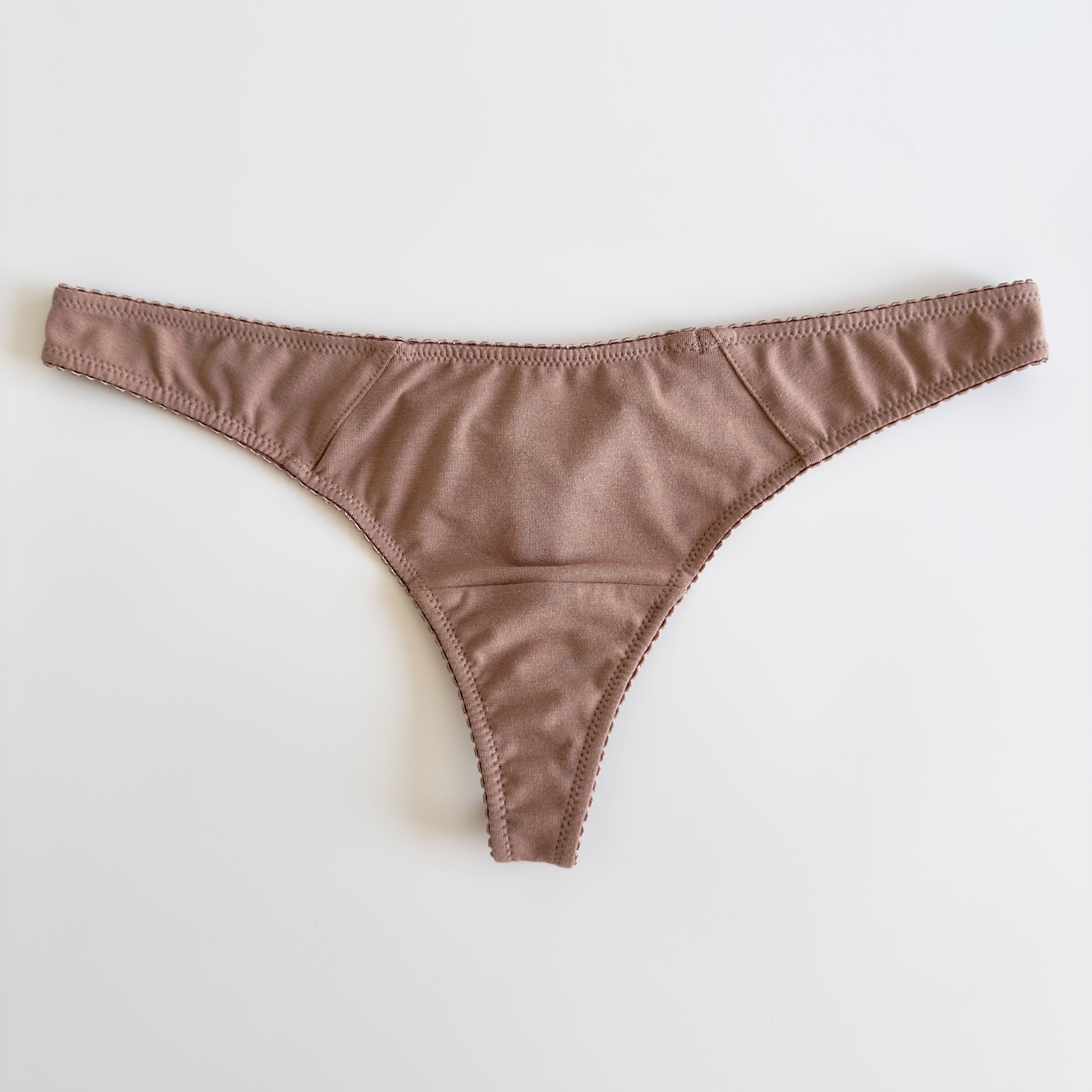 Basic стрінги з модалу Капучино