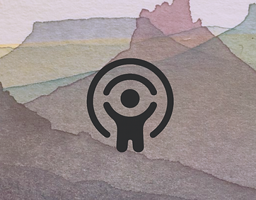 Logo d'un personnage avec des ondes sur un fond d'aquarelle violet gris