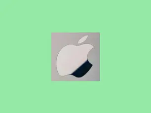 Тім Кук залишає посаду CEO Apple, його змінить Джон Тернус