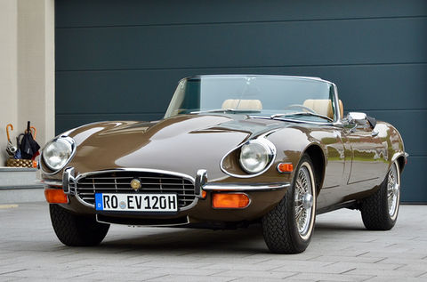 Jaguar E-Type V12 Roadster 