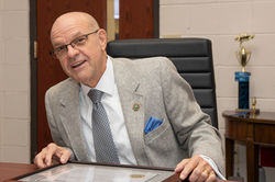 Sheriff leans in over certificate-1785