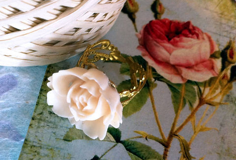 White Rose Shaped Ring