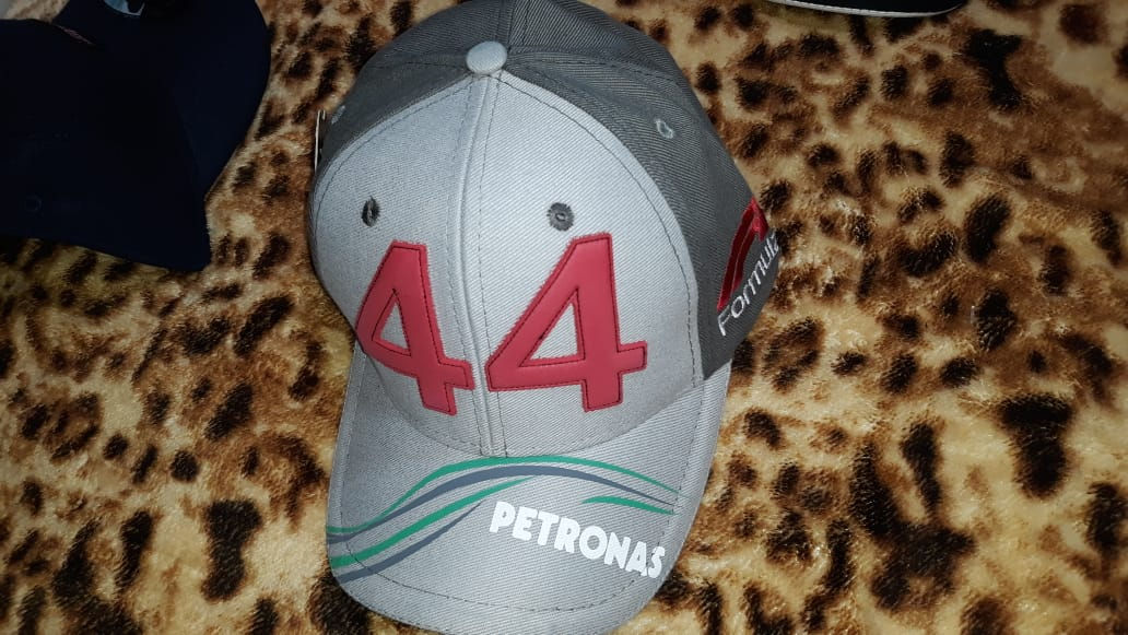 Boné Importado Cod. 021