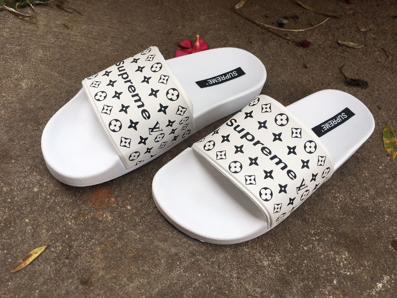 Sandália Supreme Branca Cod. 102