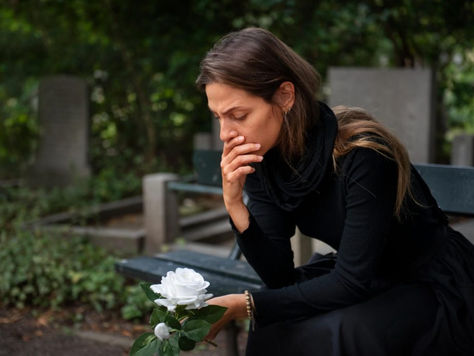 💔 El duelo silencioso: cuando seguimos trabajando con el alma cansada