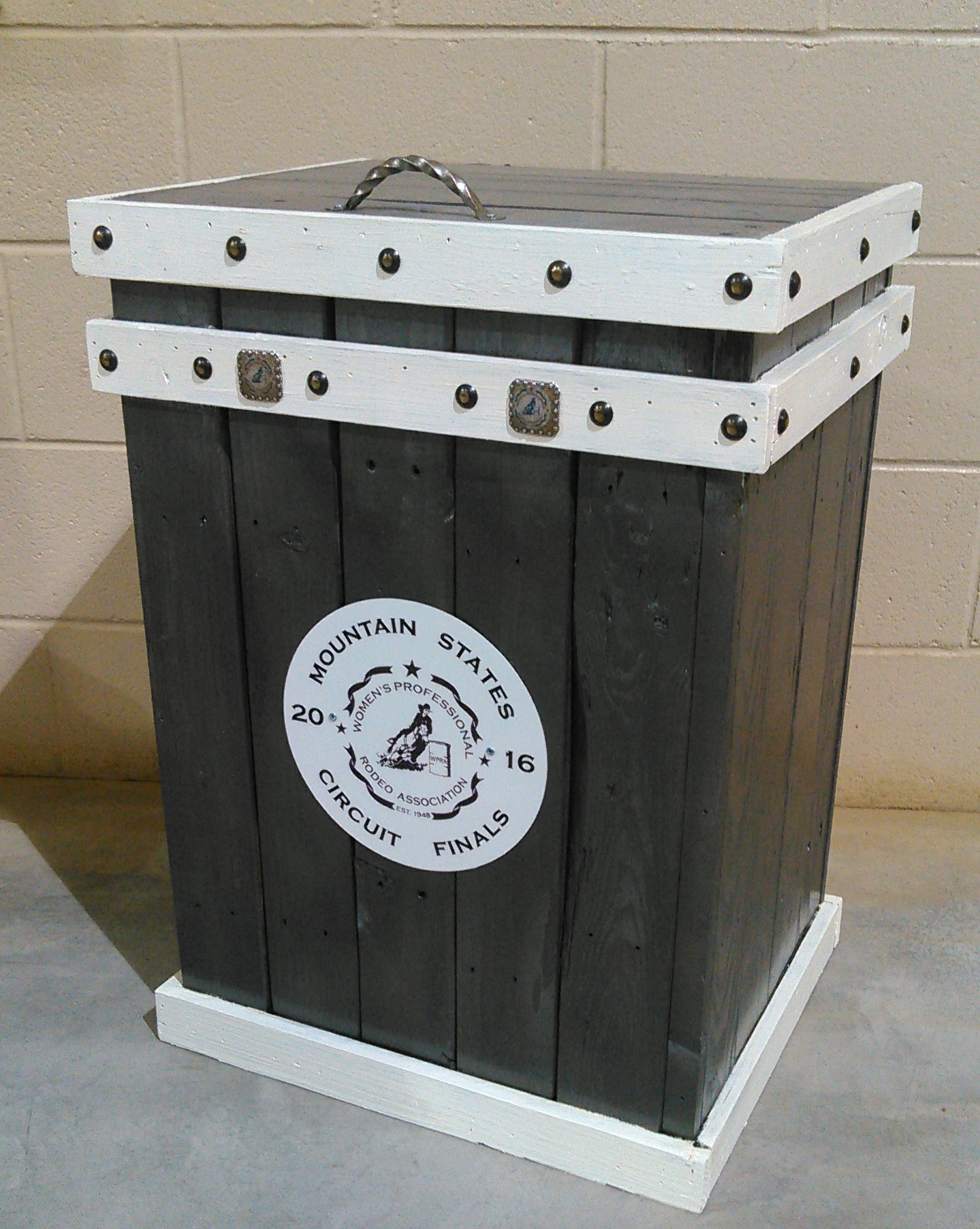 BP Customized Kitchen Can