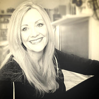 Writer: Wendy Hoag