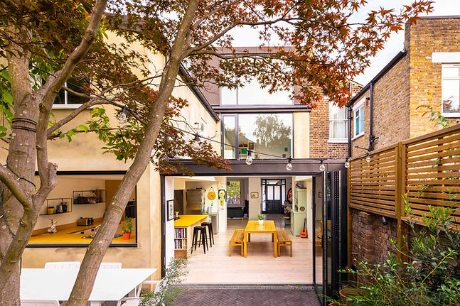 Studio30_1_The-Coach-House_IMG01_Rear-Elevation_Credit-Salt-Productions.jpg