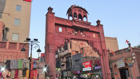 Jallianwala Bagh şehitleri onuruna dikilen heykel