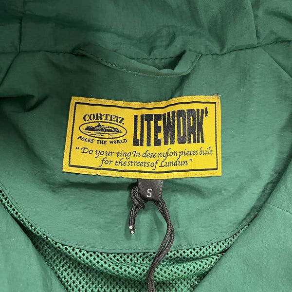 Miniatura: Jaqueta Corta Vento Corteiz Verde Branco