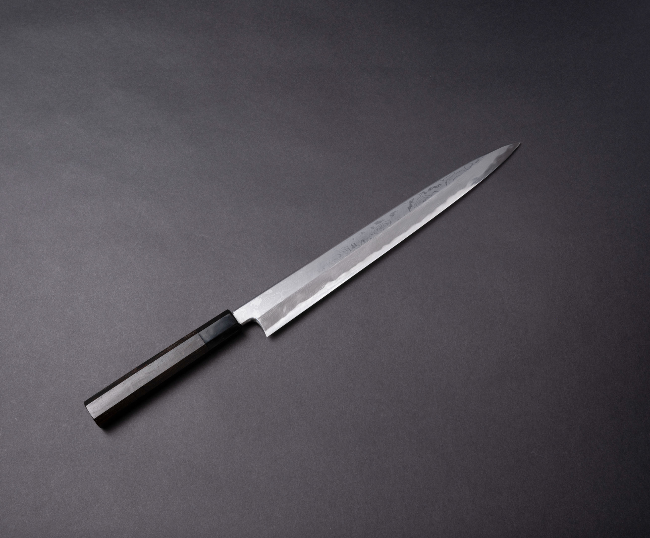 Couteau Yanagi damassé Suminagashi 30cm acier Bleu1