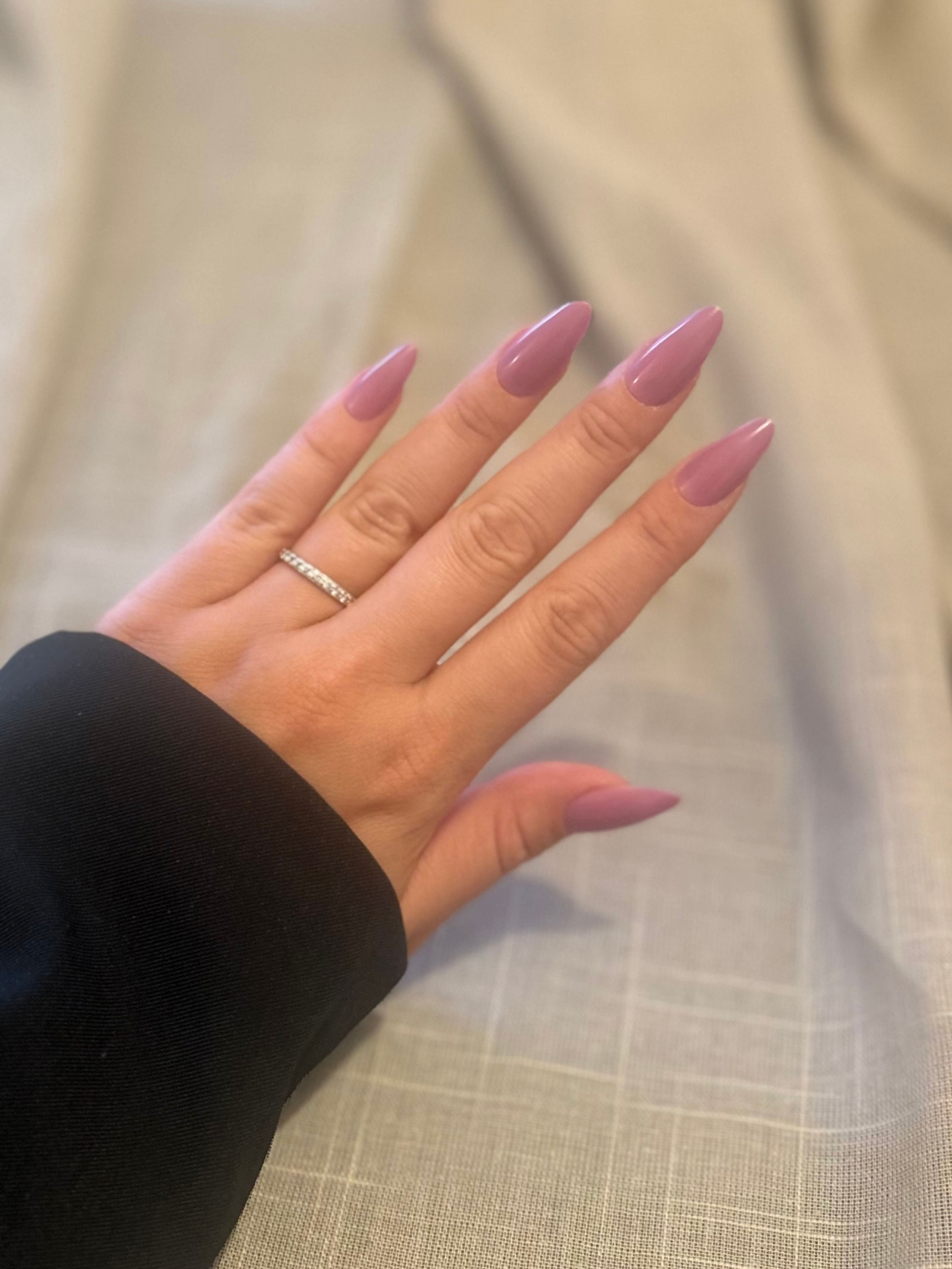 PRESS-ON Almond- Liliac Dust