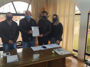 Deputado Clair celebra liberação de recursos para reforma de ginásio em Colorado